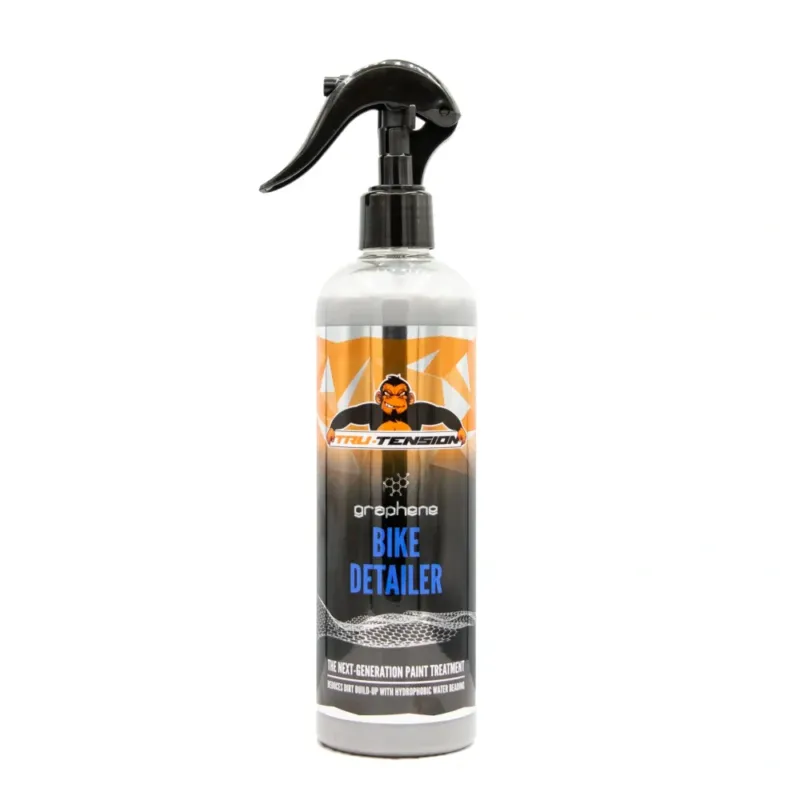 Detailer pro rychlé ošetření a zvýraznění vzhledu lakovaných a plastových povrchů motocyklu TRU TENSION GRAPHENE BIKE DETAILER M033 balení 500 ml Dokud Zásoby Vydrží